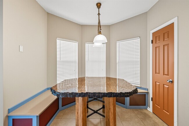 Photo - 1238 Sandy Plains Ln