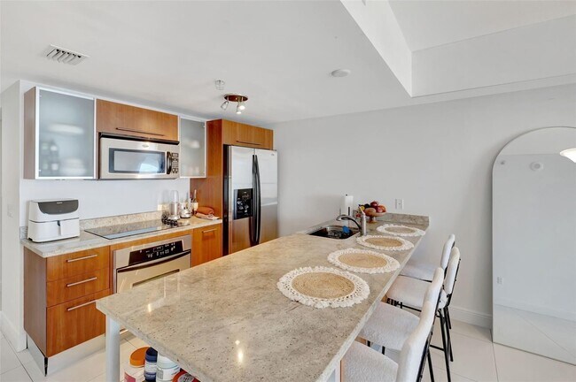 Photo - 185 SW 7th St Unit 2303