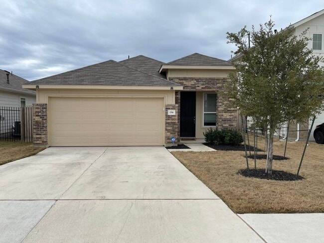 Building Photo - Move-in Ready in sought-after Larkspur Community!