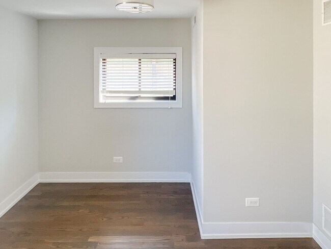 Photo - 2206 W Foster Ave Unit 3