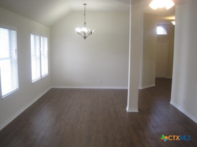 Photo - 905 Lantana Dr