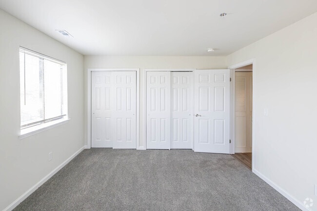 1BR, 1BA - 700SF - Bedroom