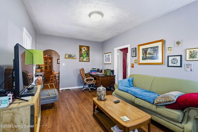 Photo - 924 Burton Ave