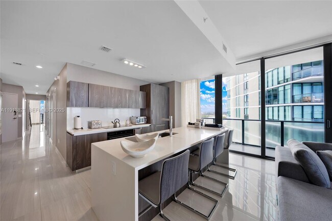 Photo - 480 NE 31st St Unit 2807