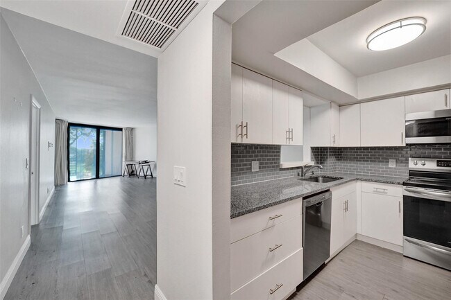 Photo - 3800 N Hills Dr Unit 412