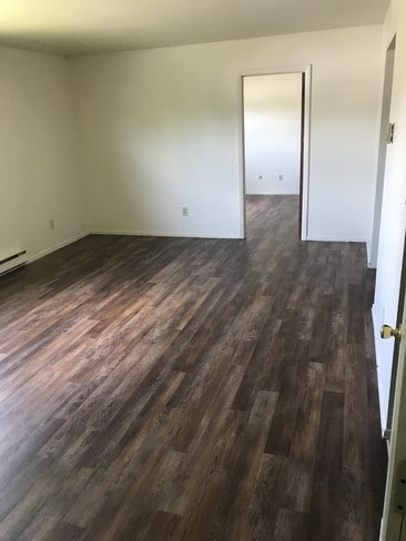 Photo - 647 Providence St