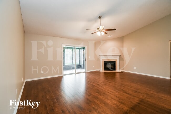 6530 Blue Leaf Ln