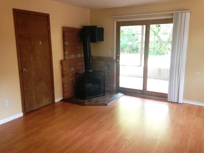 Photo - 454 Arapahoe Ave