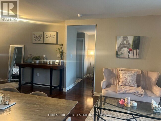 Photo - 8 Telegram Mews Unité 909