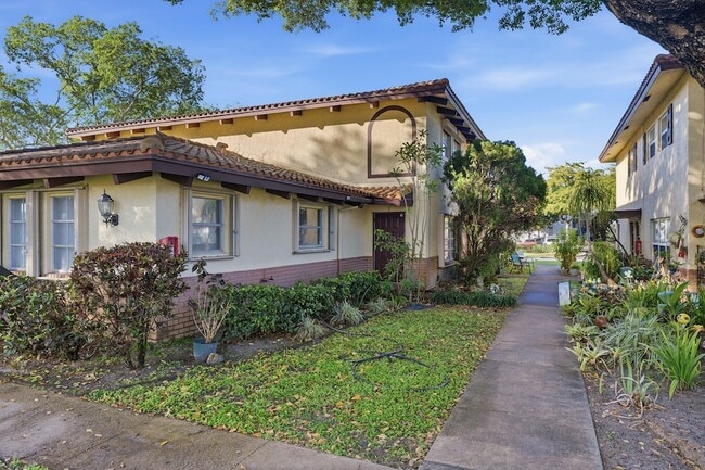 Photo - 8811 NW 28th Dr Unit 12