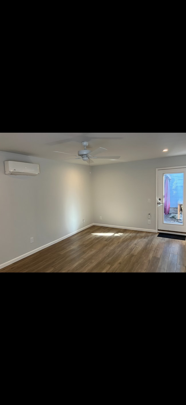 12412 Oxnard St Unit ADU