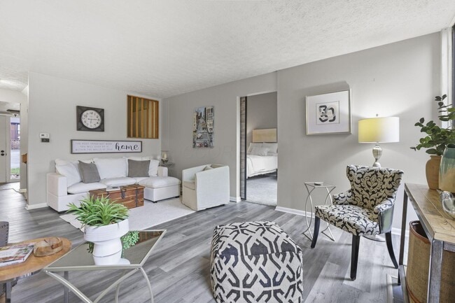 Photo - 4765 Smoketalk Ln Unit 1