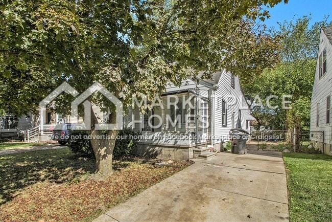 Photo - 8290 Stout St