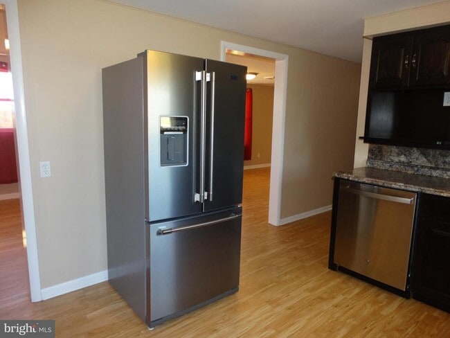 Photo - 9496 Garnes Rd