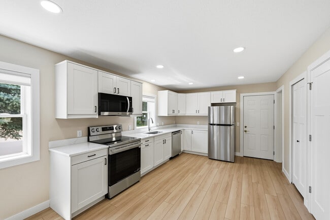 Photo - 12605 Main St Unit 100