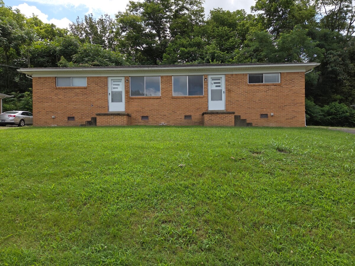 Photo - 109 Edgehill Dr Apartments Unit 109 Edgehill