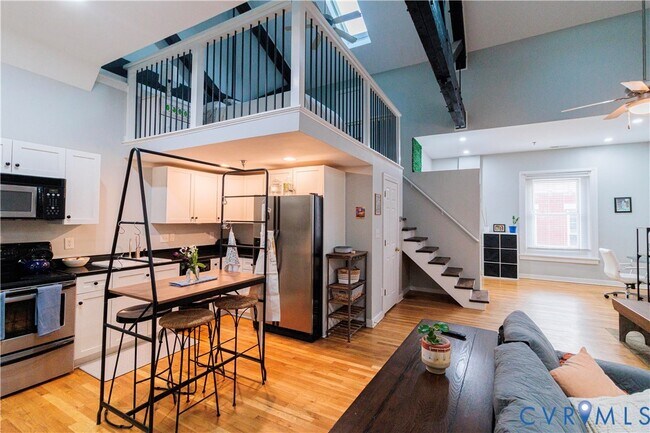 Photo - 209 N 19th St Unit U31