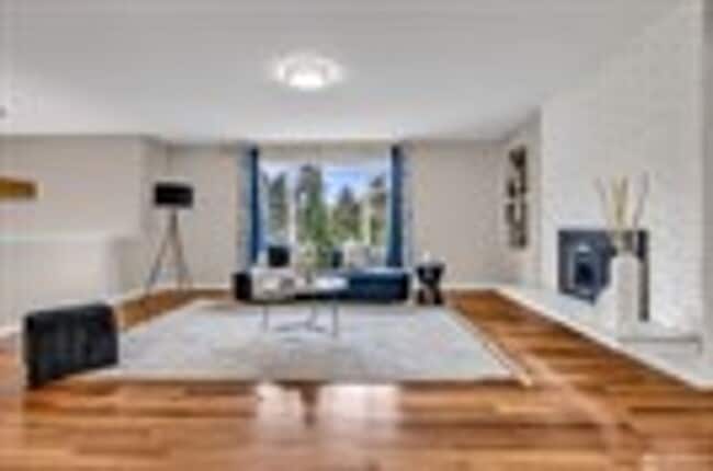 Photo - Move-In Ready 5-Bed on a Quiet Kingsgate Cul-de-Sac
