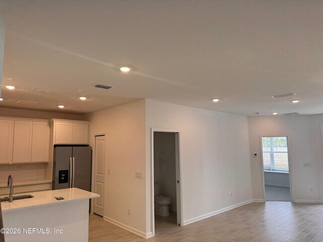 Photo - 109 Silver Myrtle Ct