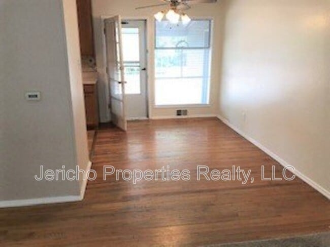 Photo - 1310 S Grape St