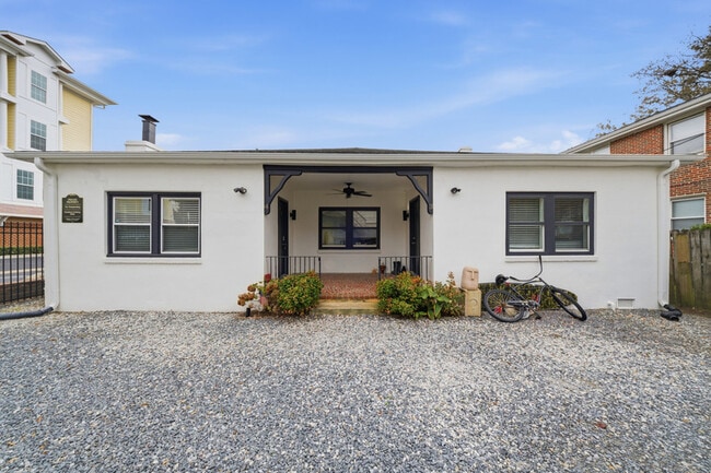 Building Photo - 316 24th St Unit 3