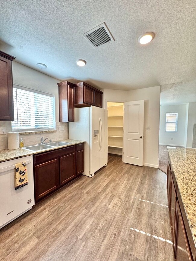 Photo - 3 bedroom home in Lemmon