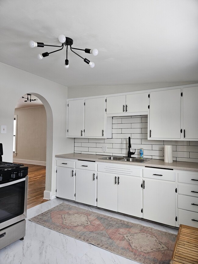 Photo - 1308 W Linn St