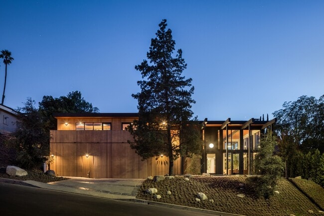 Building Photo - 11558 Duque Dr