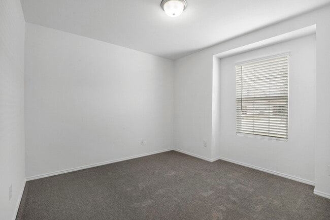 Building Photo - 4541 Benham Dr