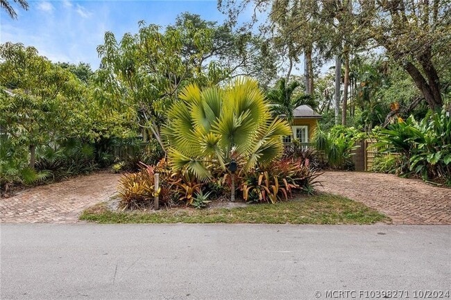 Photo - 709 SW 12th Ave