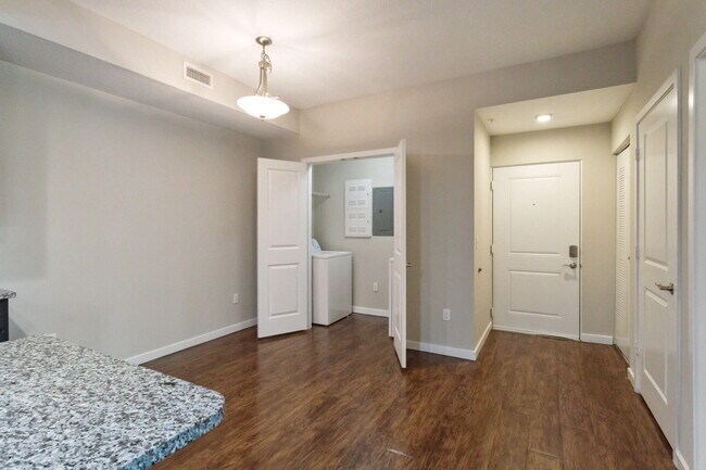 Photo - 3617 High Ridge Rd Unit 206