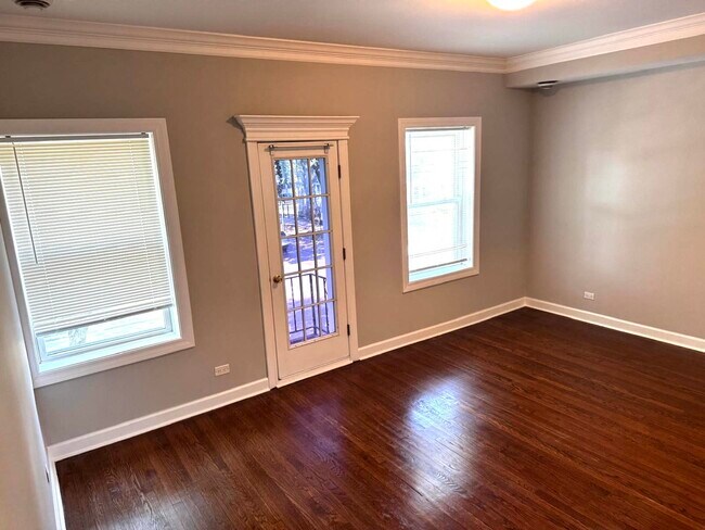 Photo - 2155 N Kenneth Ave Unit 2