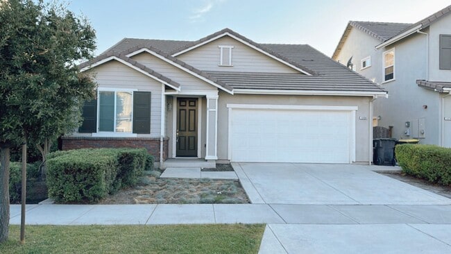 Beautiful River Island Home Available Now - Beautiful River Island Home Available Now