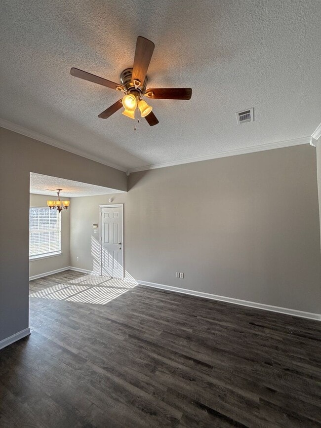 Photo - 175 Pine Ridge Ln