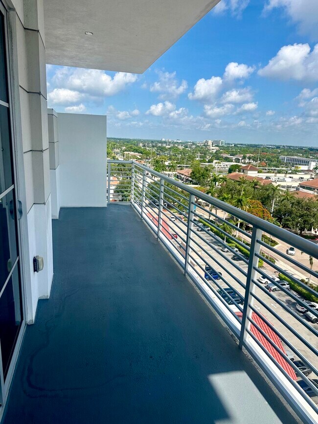 Building Photo - 155 E Boca Raton Rd Unit 1019