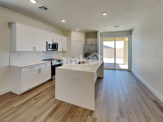 Photo - 518 Silverbell Fls Pl