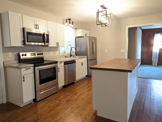 Kitchen - 114 McFarlin Rd House