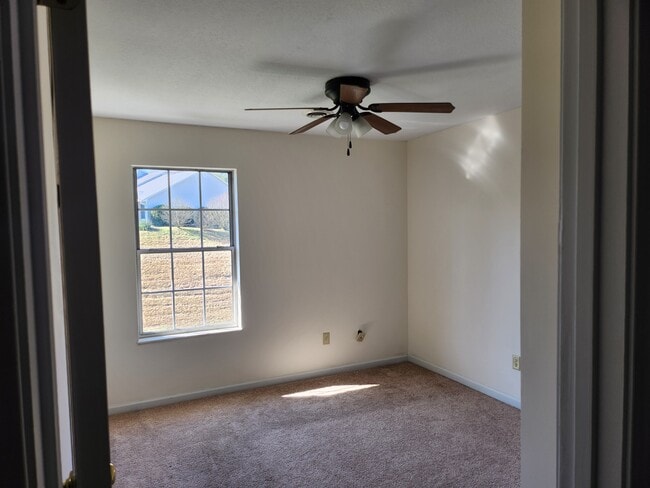 Photo - 1719 Wood Song Ln