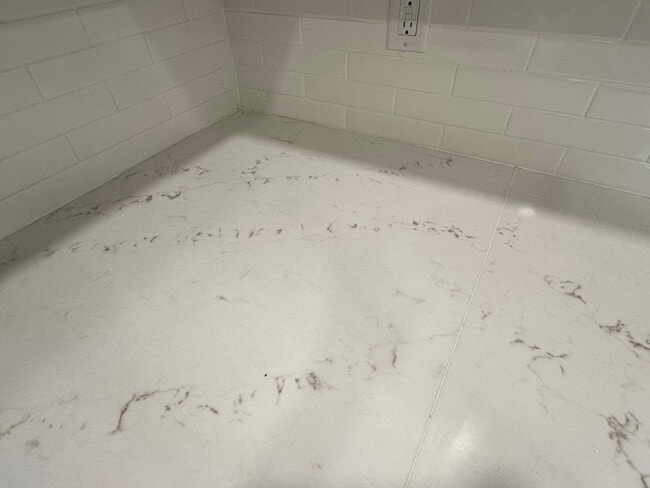 Quartz Countertops/Subway Tile - 214 Margaret Ave