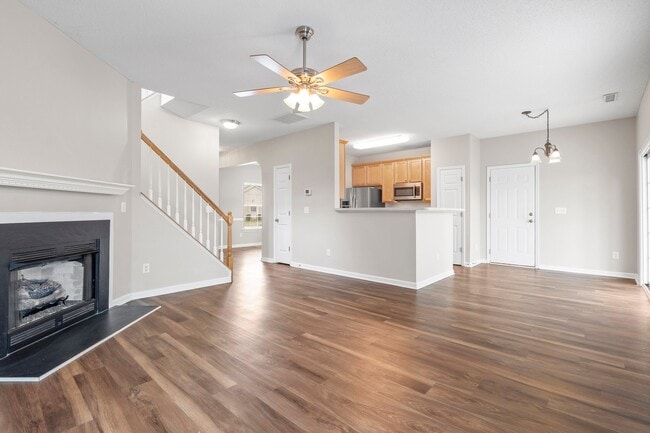 Photo - 3212 Sawyers Mill Dr