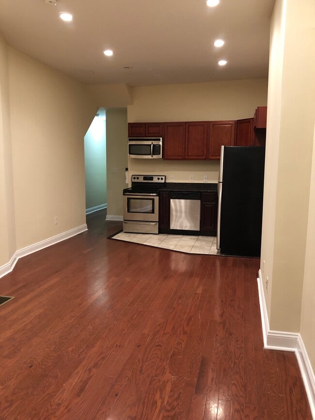 Photo - 4039 Green St Unit 1