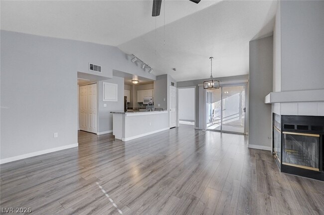 Photo - 2251 Wigwam Pkwy Unidad 2021