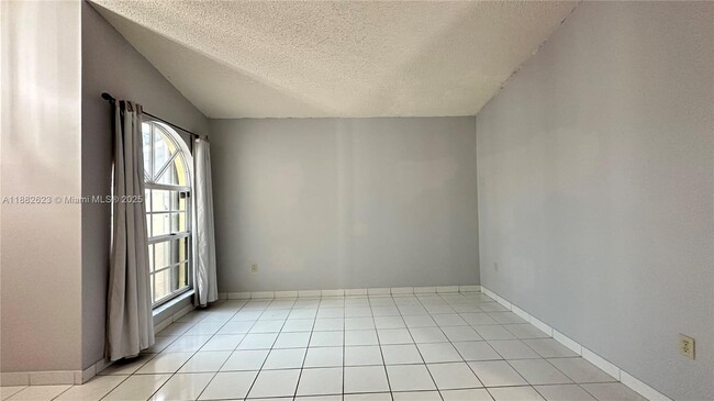 Photo - 5421 SW 143rd Ave