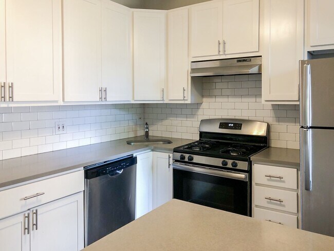 Photo - 1454 W Grace St Unit 3D