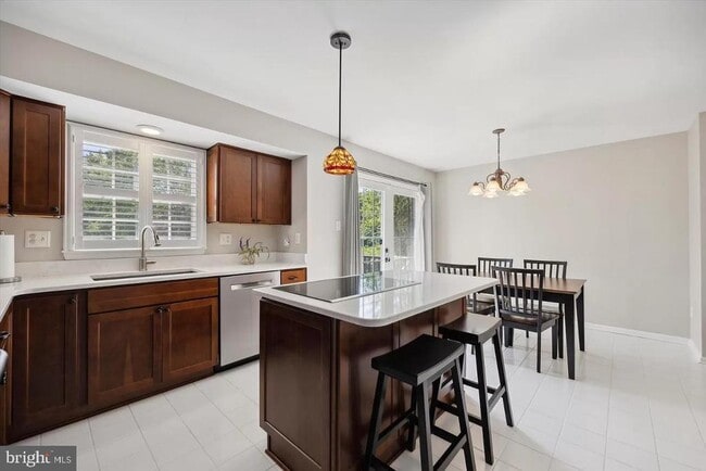 Photo - 701 Kilduff Ct