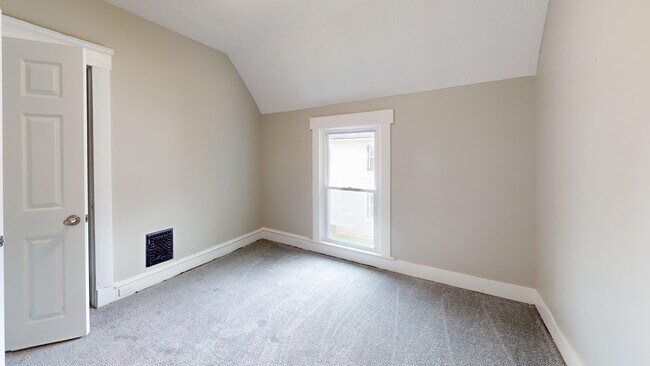 Photo - 2027 W 105th St