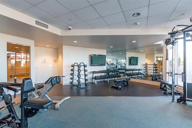 Photo - 200 W Sahara Ave Unidad 1208