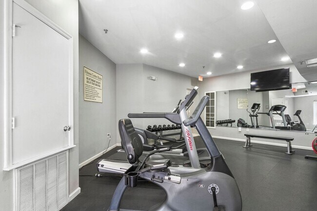 Photo - Nice 1 Bed 1 Bath at Capstone Quarters! Available Fall 2026!