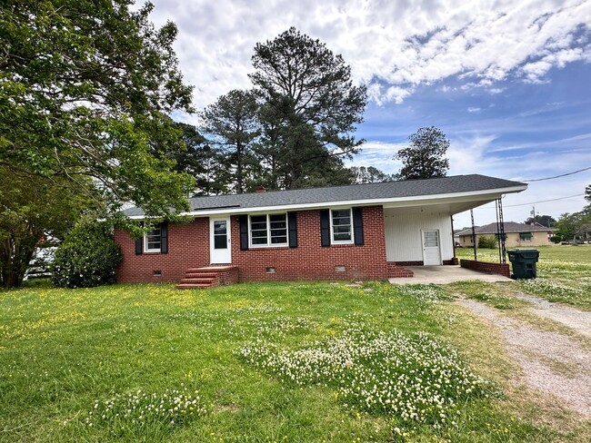 502 N. Sycamore Street, Fremont, NC 27830 - 502 N. Sycamore Street, Fremont, NC 27830 House