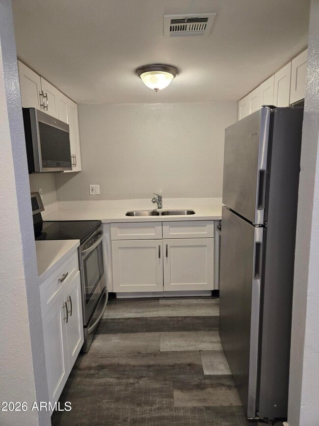 Photo - 2674 N 43rd Ave